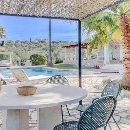 S'encantament Villa *